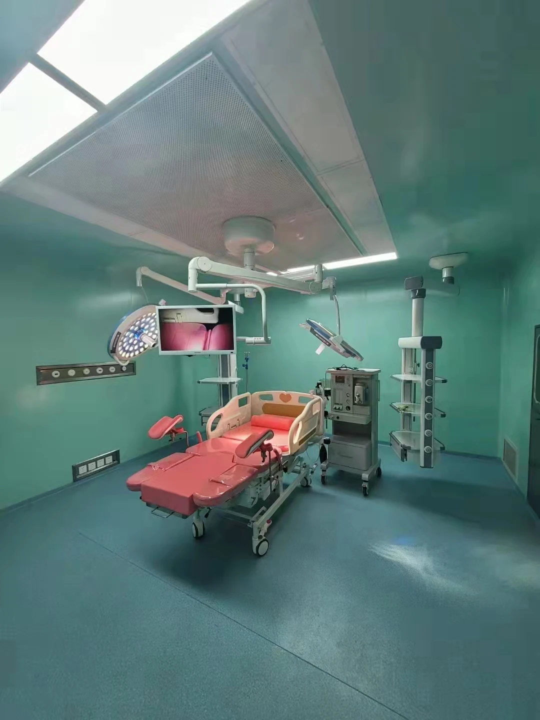 Hospital Furniture Medical Portable electric obstetric bed Gynecological Examination Delivery Table