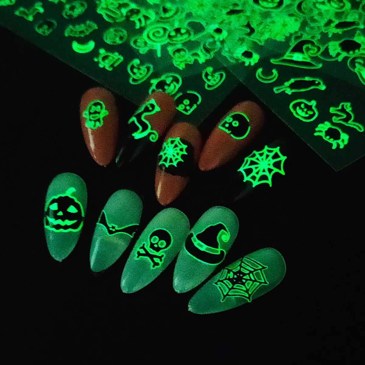 New glow-in-the-dark Halloween nail stickers DIY bat pumpkin nail decoration nail stickers wholesale