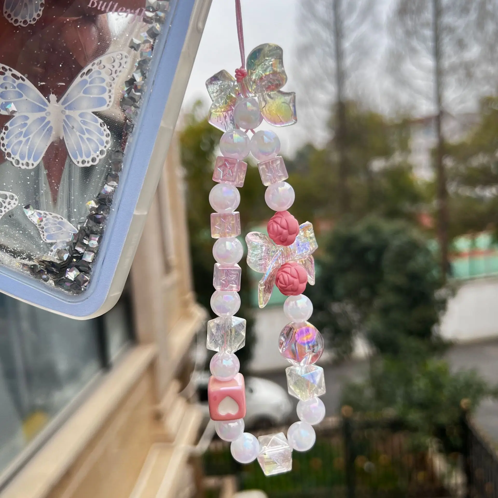 New creative small fresh butterfly color beaded chain mobile phone anti-fall rope accessories mobile phone decorative chain
