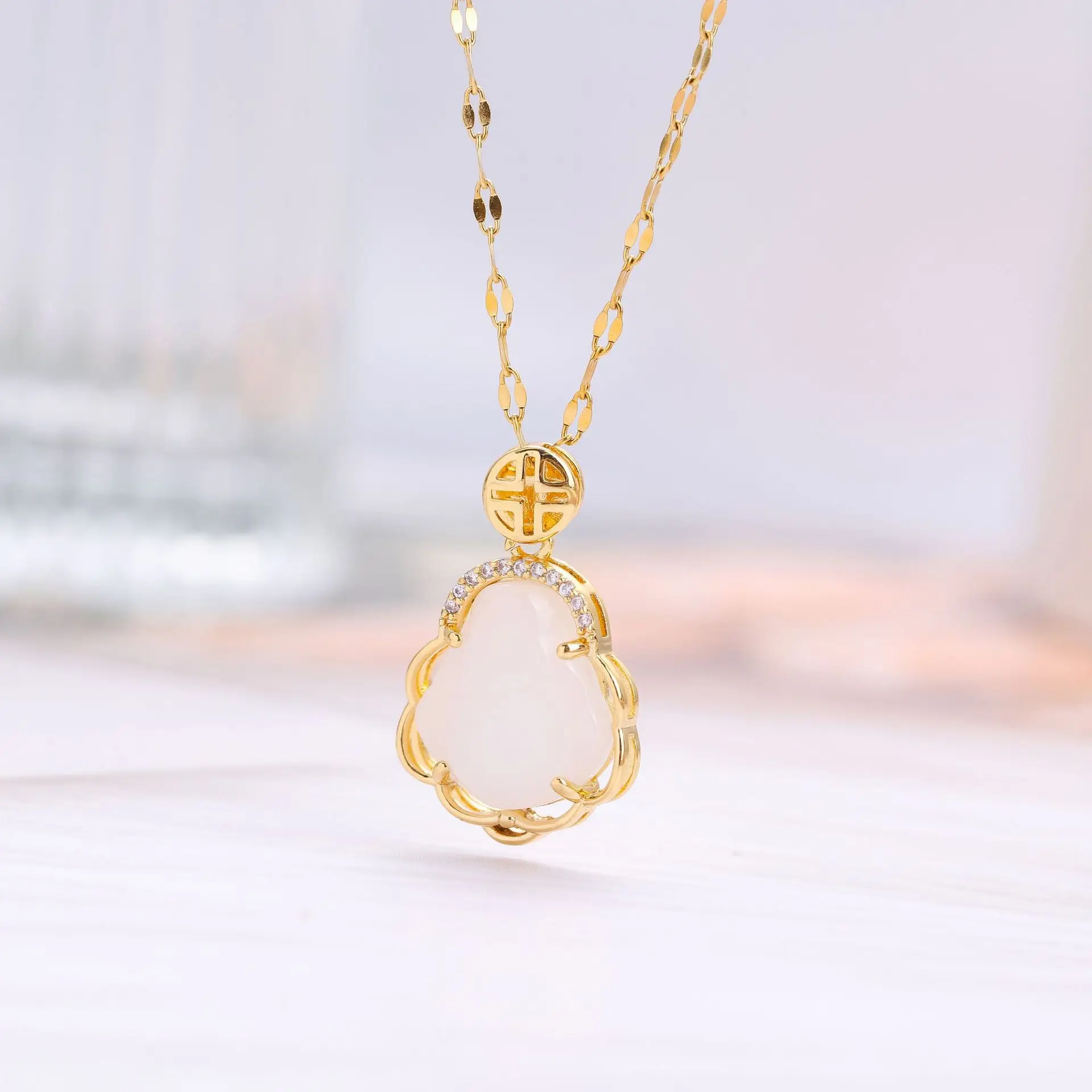 Stainless Steel Crystal Edge Buddha Pendant Necklace Natural Jade Religious Maitreya Jade Pendant Buddha Necklace