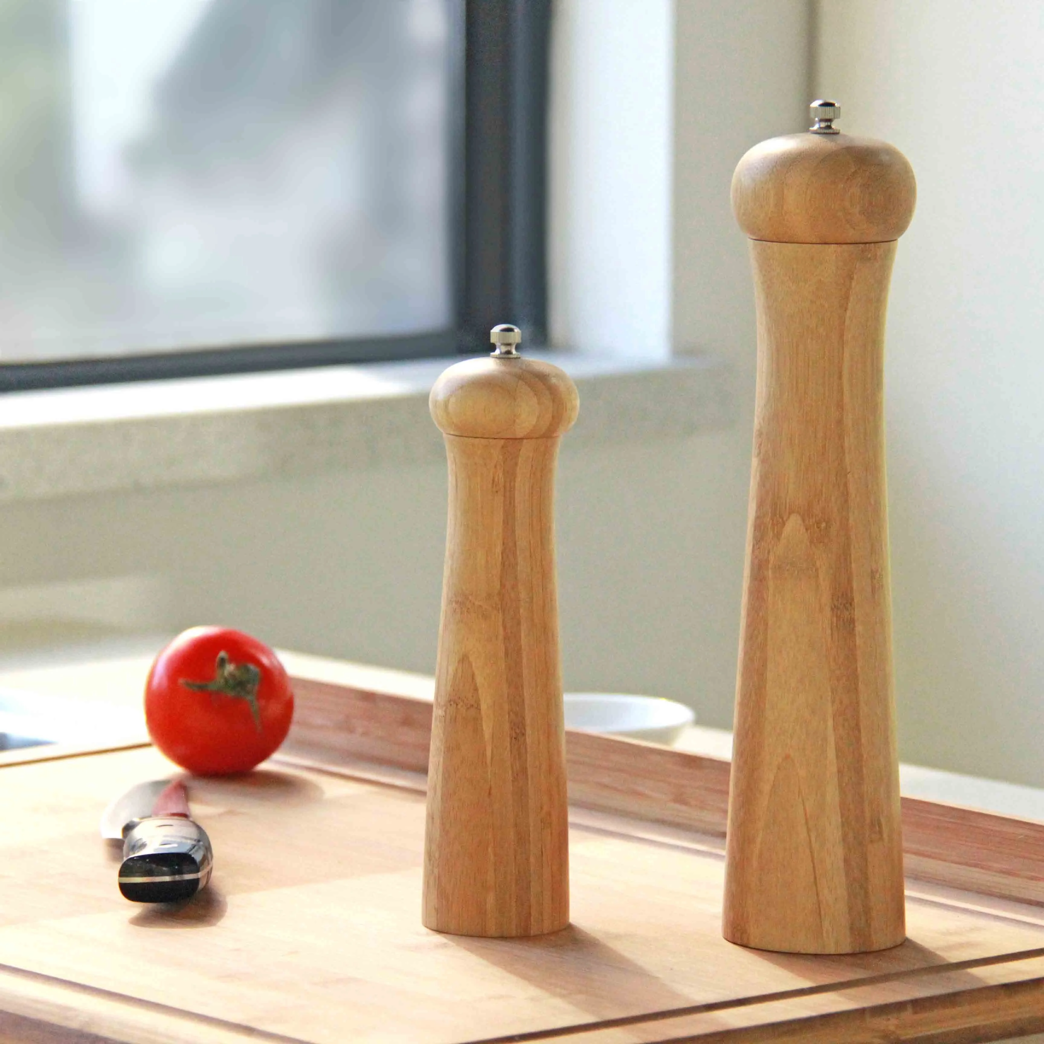 New Style Eco-friendly  Bamboo Pepper Mill Bottle Black Pepper Salt Grinder with Ceramic Mill  in Stock