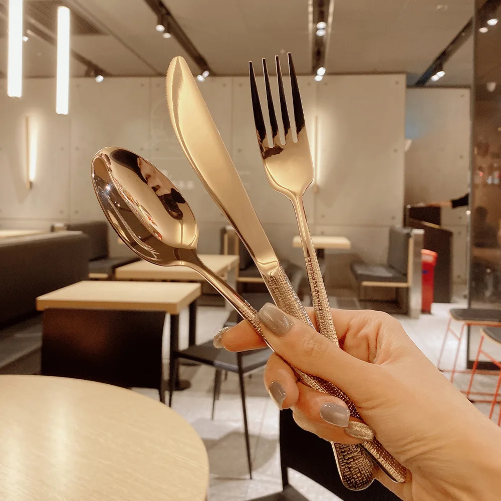 Luxury Restaurant Hotel Cutlery Set Silver Metal Stainless Steel 304 Dinner Spoon Fork Knife Flatware with Hammer Pattern Handle