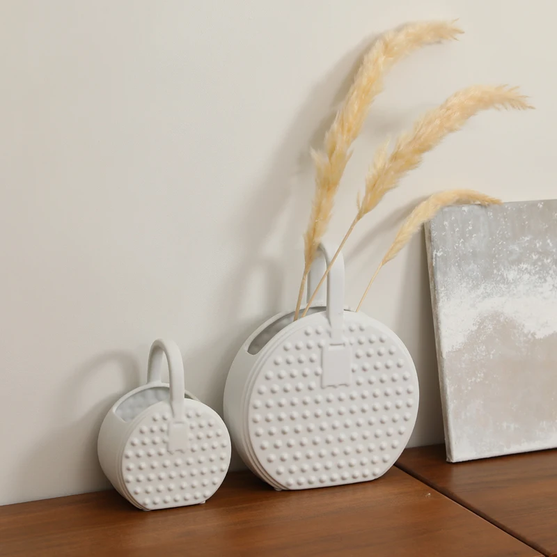 Factory direct commercial Creative Handbag Vase Ceramic Flower Arrangement Desktop Pretty Unique Crafted Bag Vase for Hom Decor