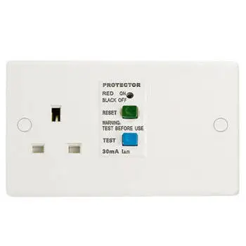 VNX Wholesale Comfortable Design 13A White 3 Pin Flat Plug Outlet Electric Wall Socket With Rcd Protection