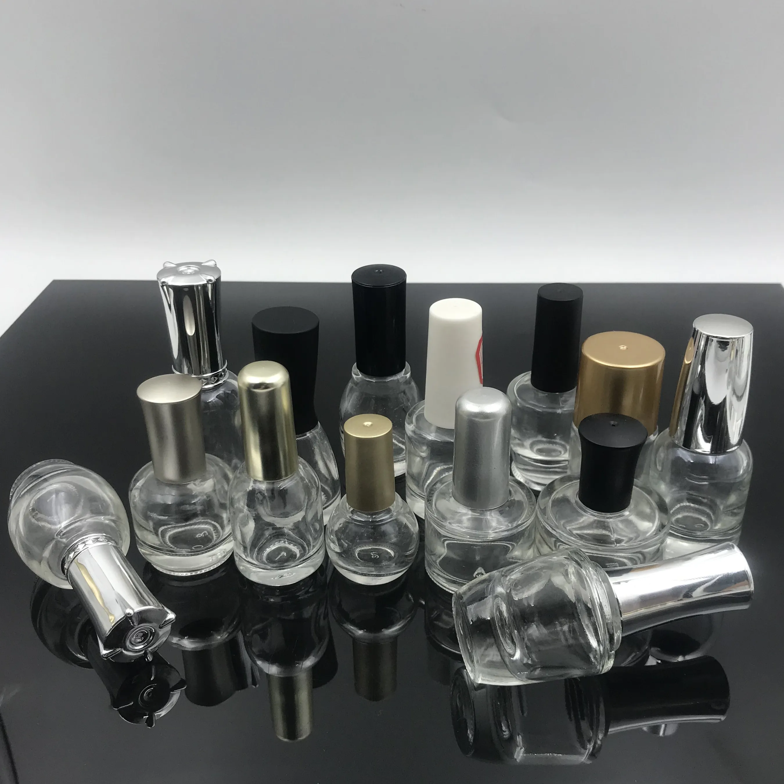
Hot sale Ball Round Shape 12.5ml 17ml Empty Uv Gel Nail Polish Bottle with cap 