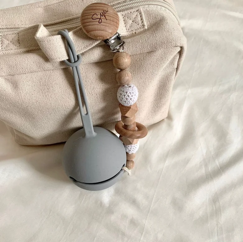 Custom Silicone Portable Soother Holder Nipple Dummy Clip Pacifier Cover Pacifier Box Baby Pacifier Case