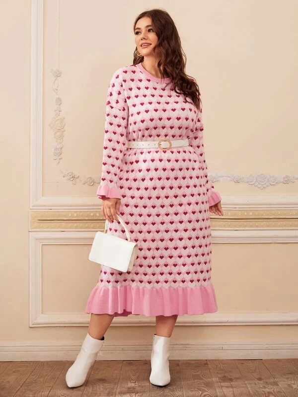 Женское платье-свитер с оборками на подоле, с принтом в виде сердца