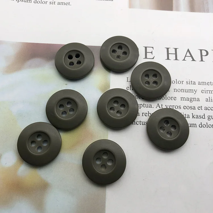 Hot Selling High Quality Sewing 4 Holes Resin Button For Camouflage Clothes
