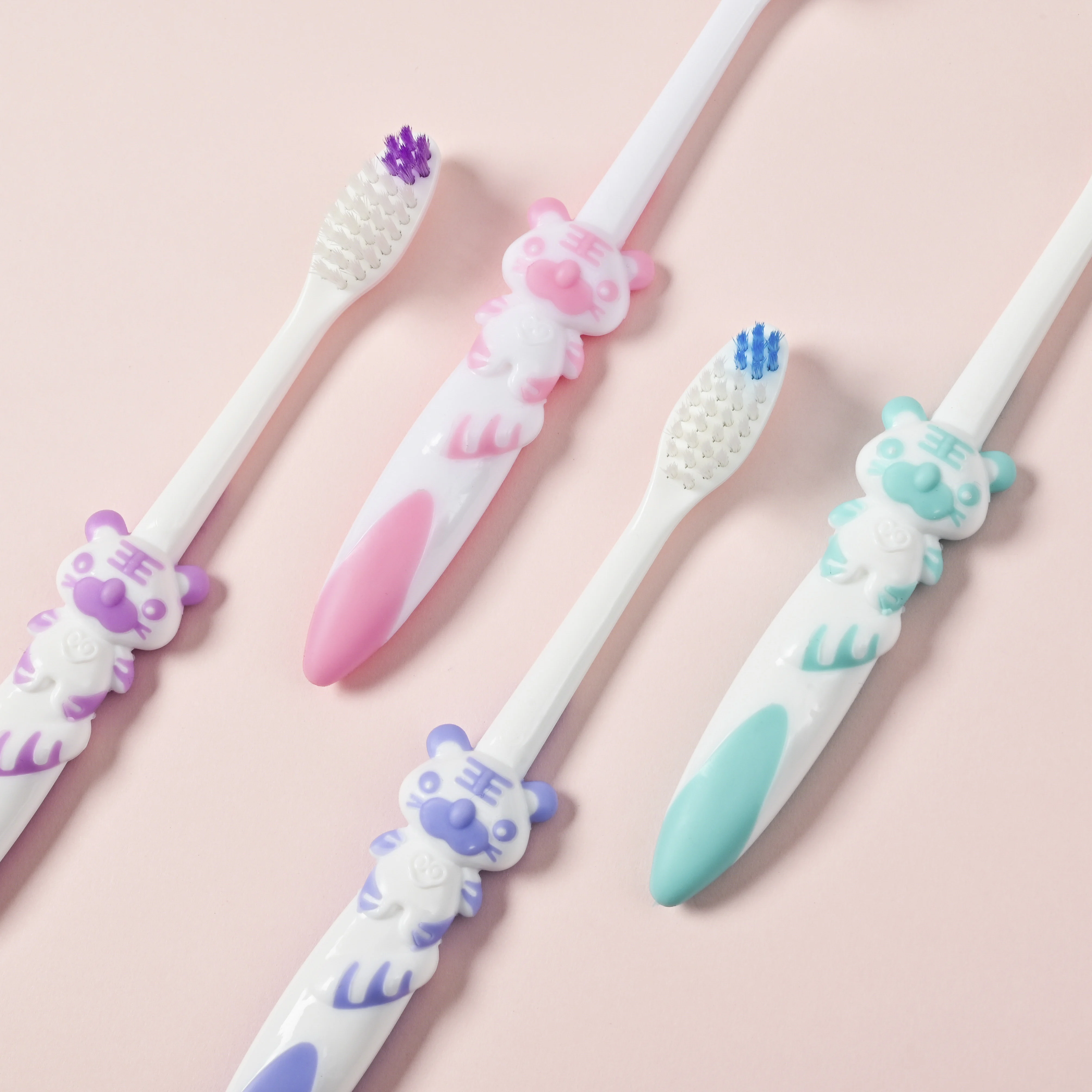 Creby 606 High Quality Cartoon Tiger Plastic Kids Soft Bristle Children Tooth Brush Toothbrush