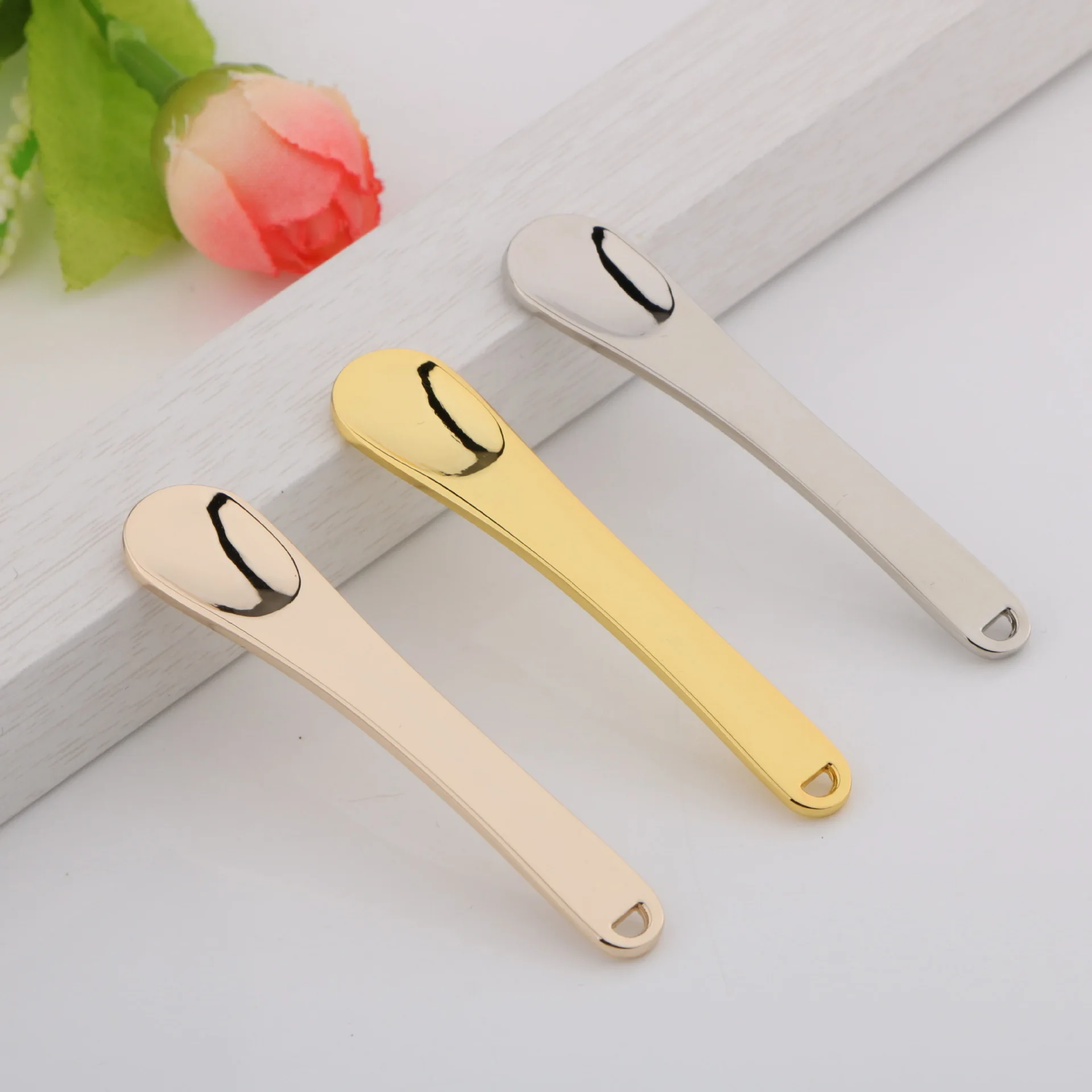 Metal cream eye cream digging scoop stainless steel skin care products packaging tool scraping rod small spoon