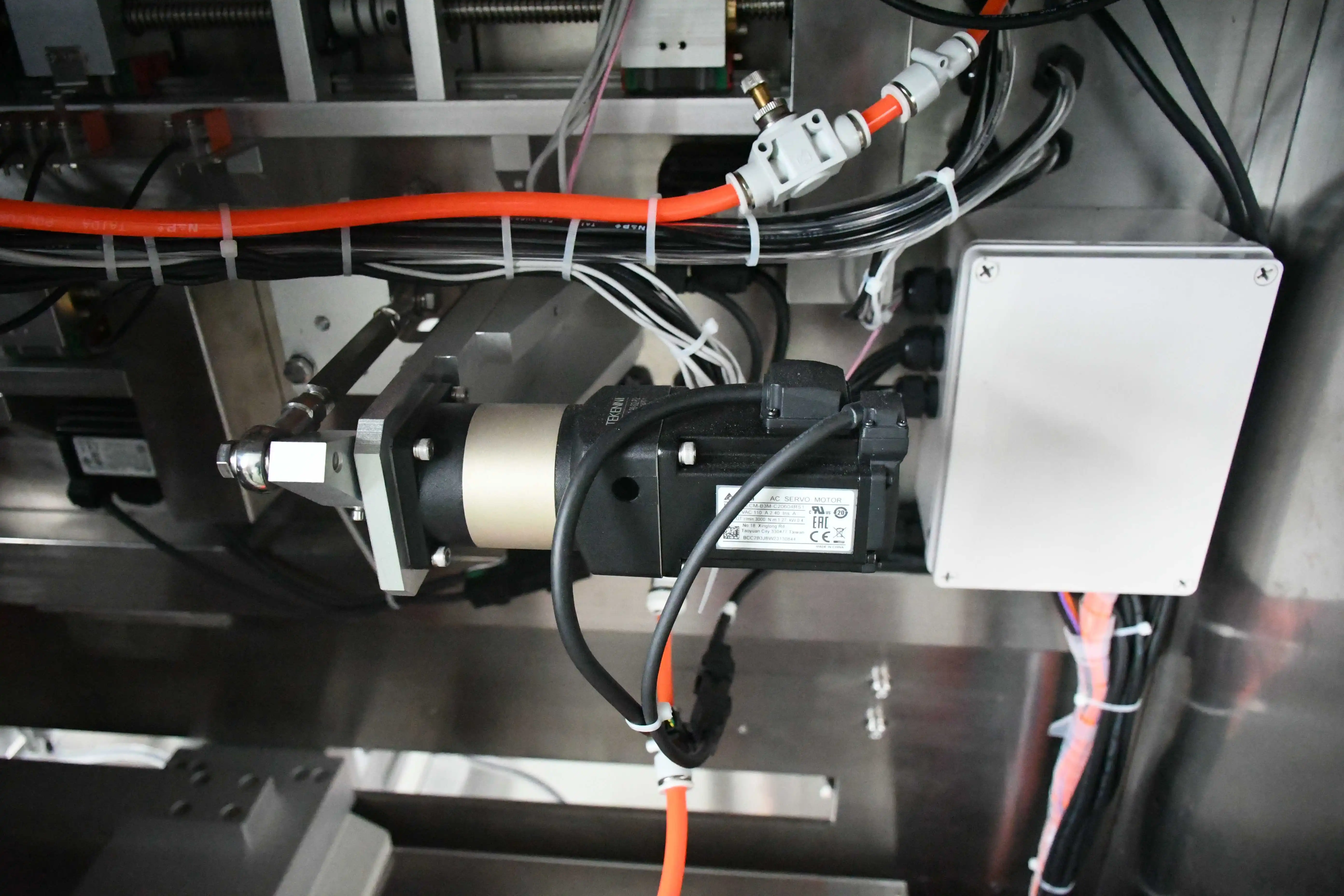 Efficient 100g - 1000g Dry Powder Premade Pouch Bag Packing Machine for Coffee Coconut Milk Powder Doypack Pouch Packing Machine