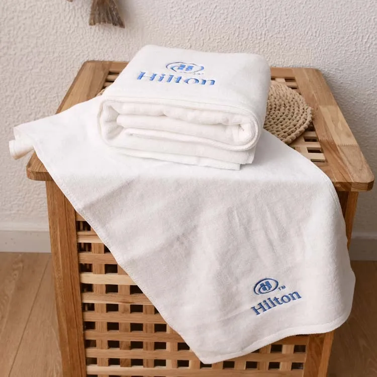 Direct manufacturer hight quality cheap Comfortable breathable hilton bath towel