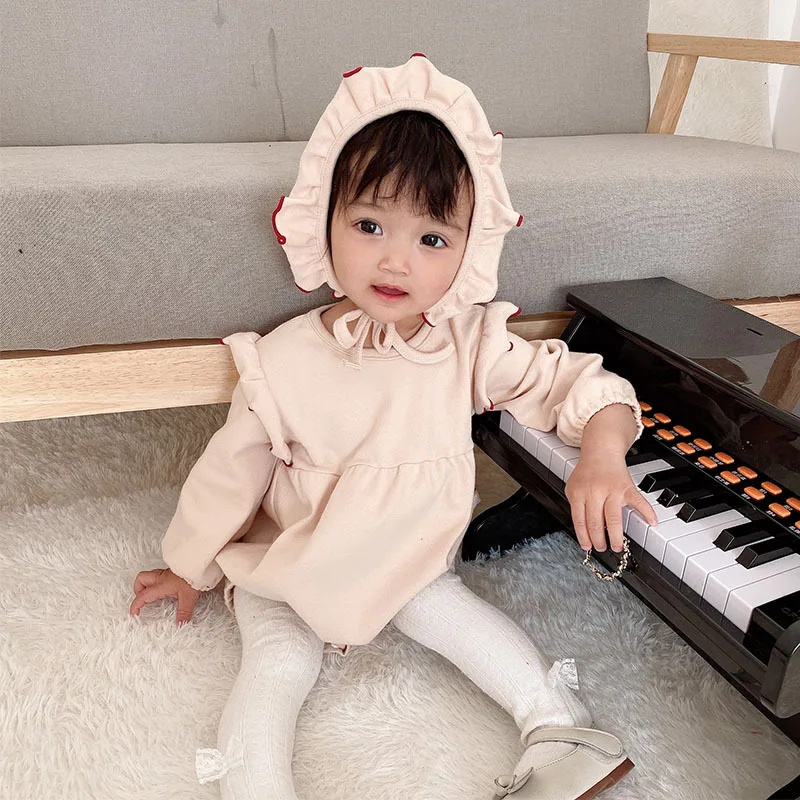 
2020 hot Sample free wholesale boutique organic cotton newborn Rompers baby clothes 