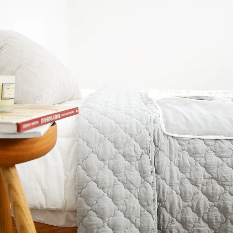 Wholesale Custom Portable Pillow Blanket 2 In 1 Airplane Blanket