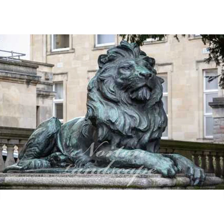 Custom Large Hand Carved Antique Bronze Lying Lion Statue Outdoor Square used brass sculpture
