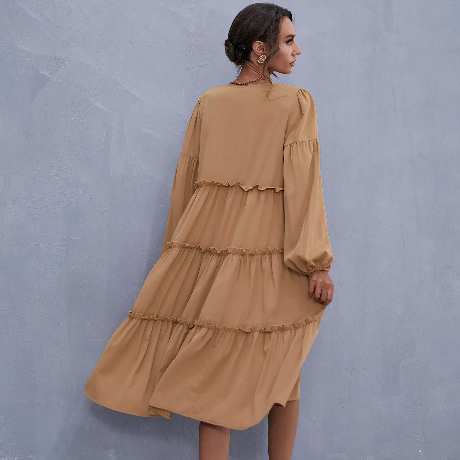 Casual style balloon sleeve v neck pleated tiered A line big hem long midi dresses for holiday