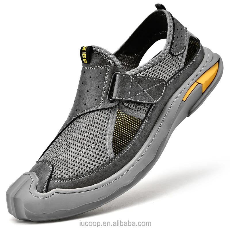 Flexible anti-slip bottom new design breathable light weight summer sandals for men OEM casual shoes