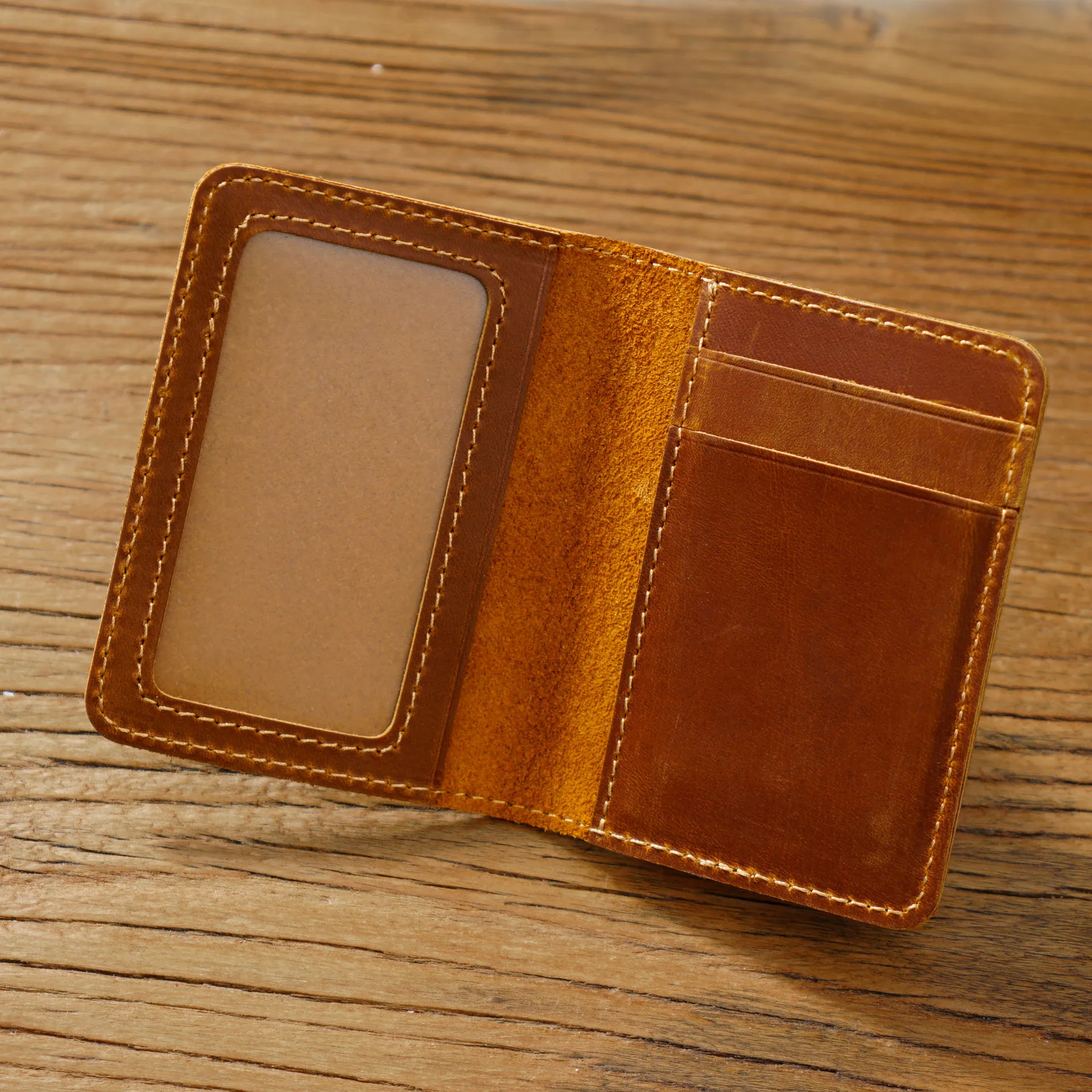 New Arrival Genuine Cowhide Certificate Card Holder Full Grain Leather with Authenticity Certificate for ID or Credit Cards