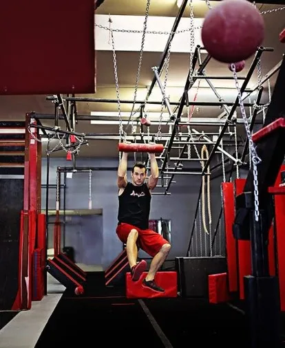 American Training Adults  Ninja Warrior Course Obstacle  Equipment Trampoline Indoor Park