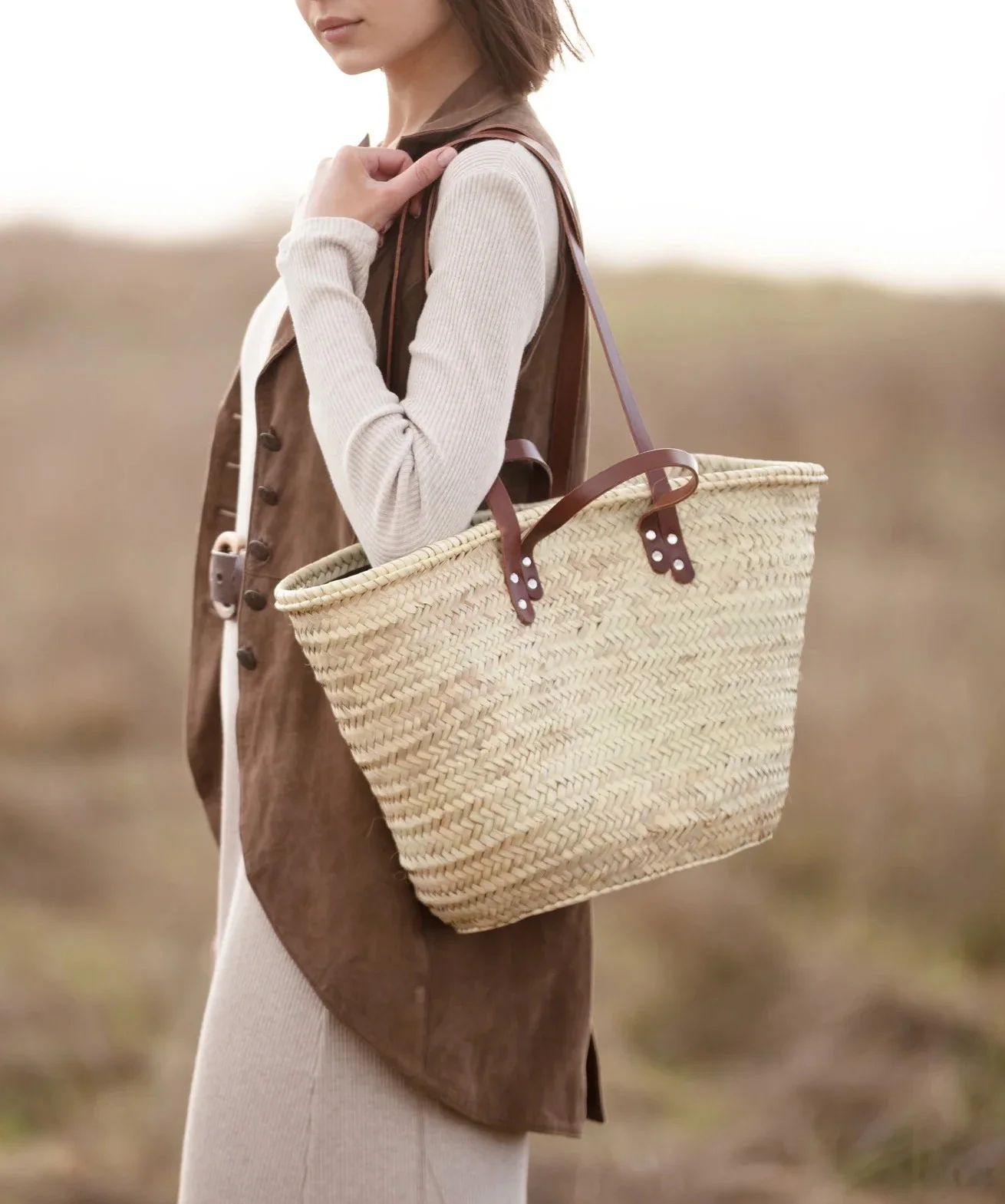 Handwoven Moroccan Basket Bag Beach Summer bag Straw Basket Bags Light Brown  Leather Handles
