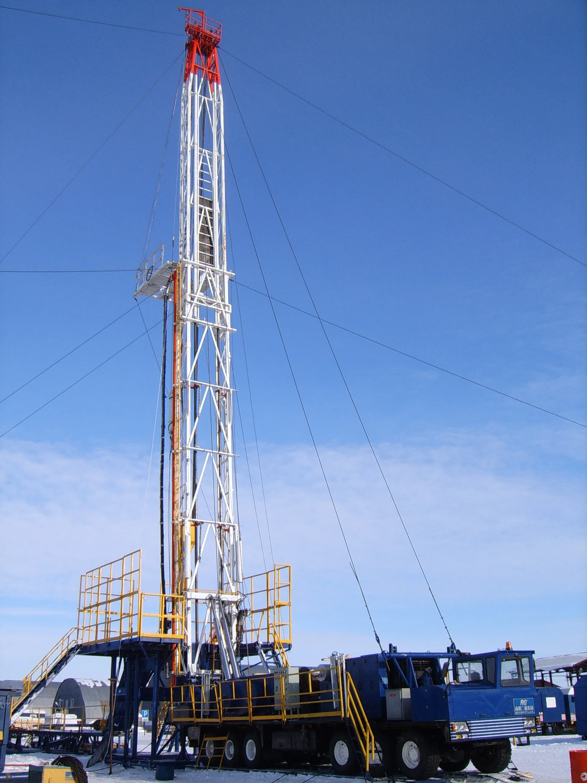 RG  Drilling rig  ZJ40 1000hp  Workover Rig API Standard Oil Field Oil and Gas Well Bore Hole Truck Mounted Mobile