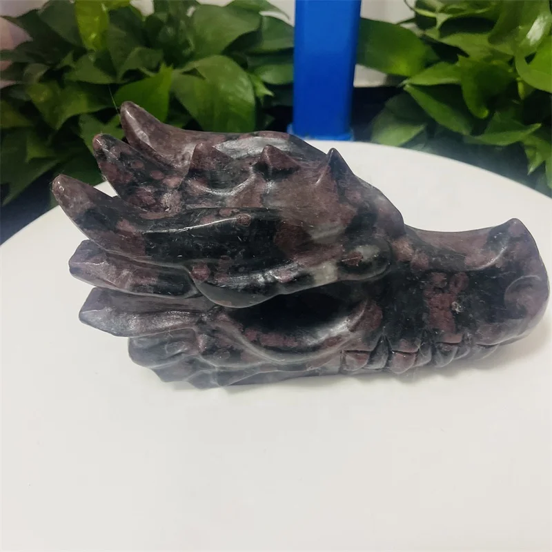 Hot Selling Nature Crystal Red Gemstone Garnet Dragon Skulls Head Carved For Ornament