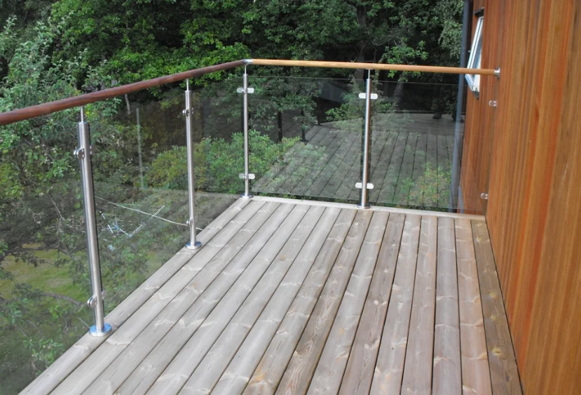 YL High-quality  adjustable stainless steel balustrade round handrail support