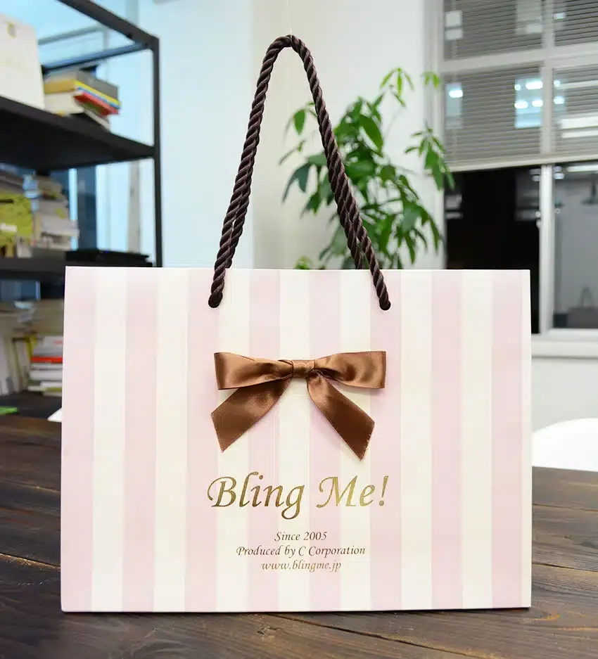 Custom Logo Cardboard Packaging Paperbag Eco Pink White Black Luxury Bolsa de papel Gift Shopping Jewelry Paper Bag With Handles