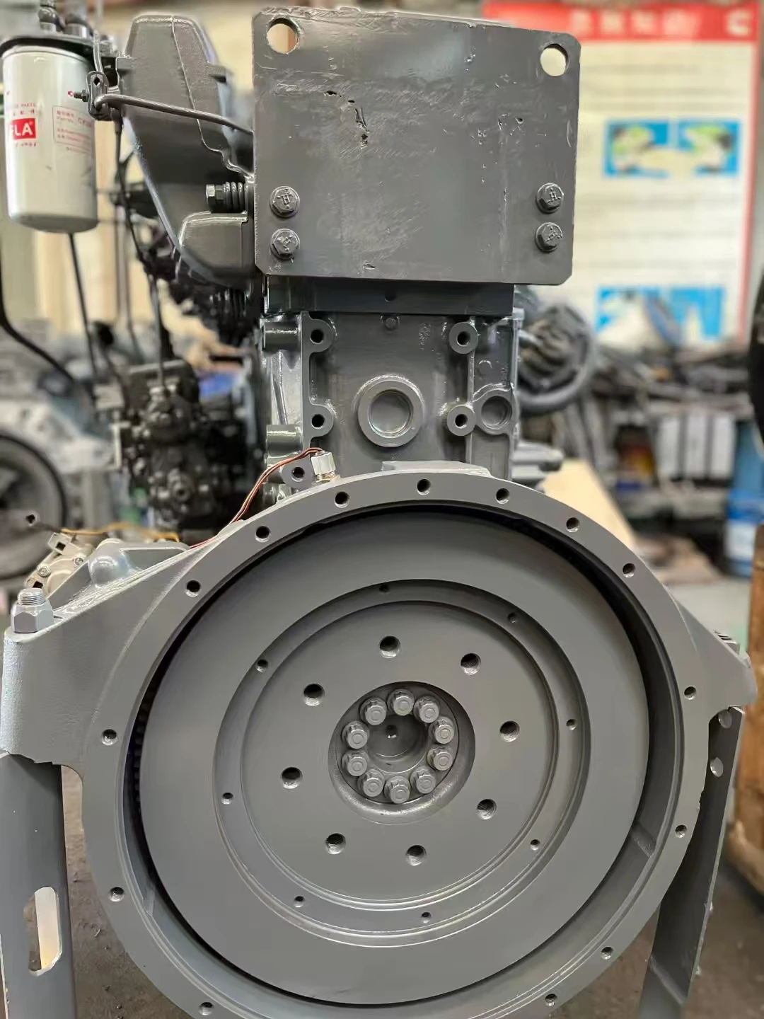 Isuzu 6WG1 model 6 cylinder diesel engine is suitable for royal trucks, forklifts and ships