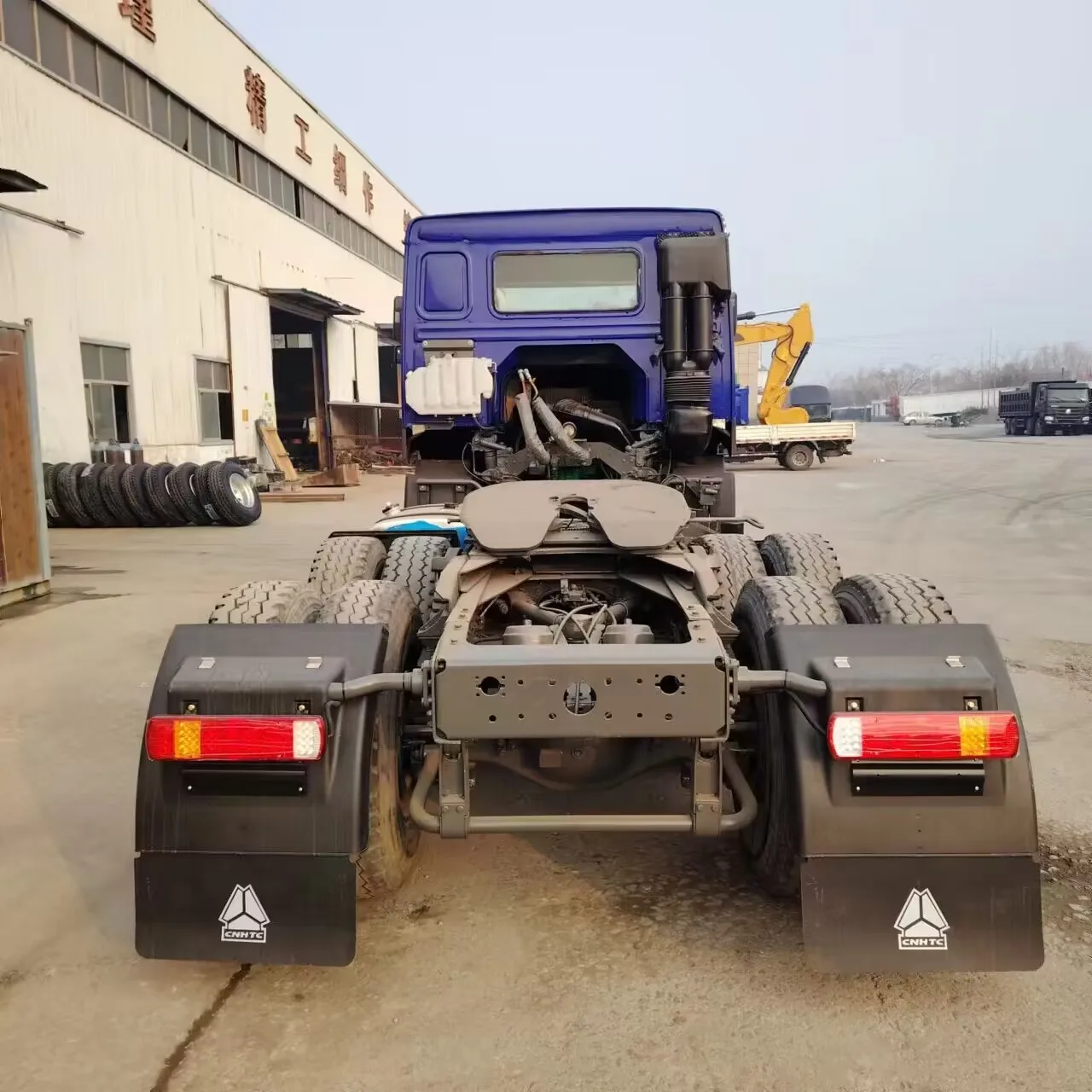 Used High Refurbished Standard HOWO 6X4 375HP Tractor Truck Head In Africa