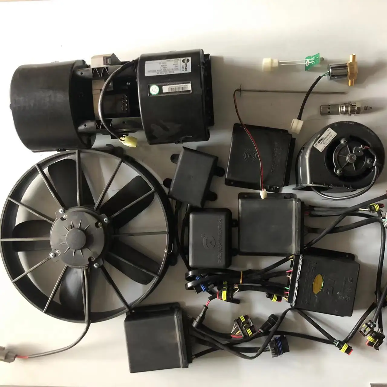 Factory hot sale Bus Parts Electric Split Screen Control Box For Bus Body Parts And Bus Accessories