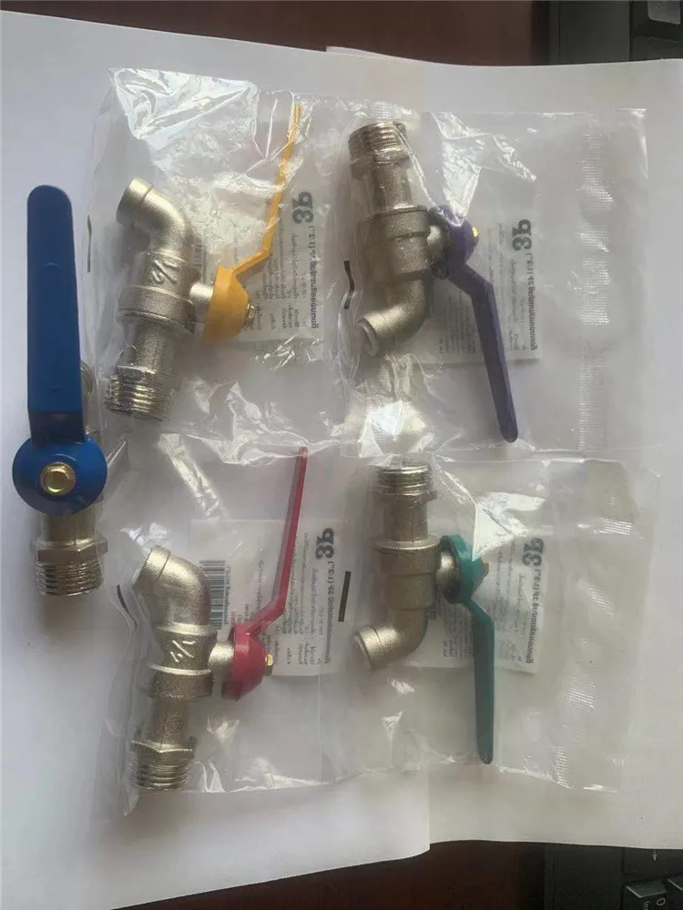 Competitive Price Zinc Alloy Bibcock Valve 1/2' NPT Kitchen Faucet