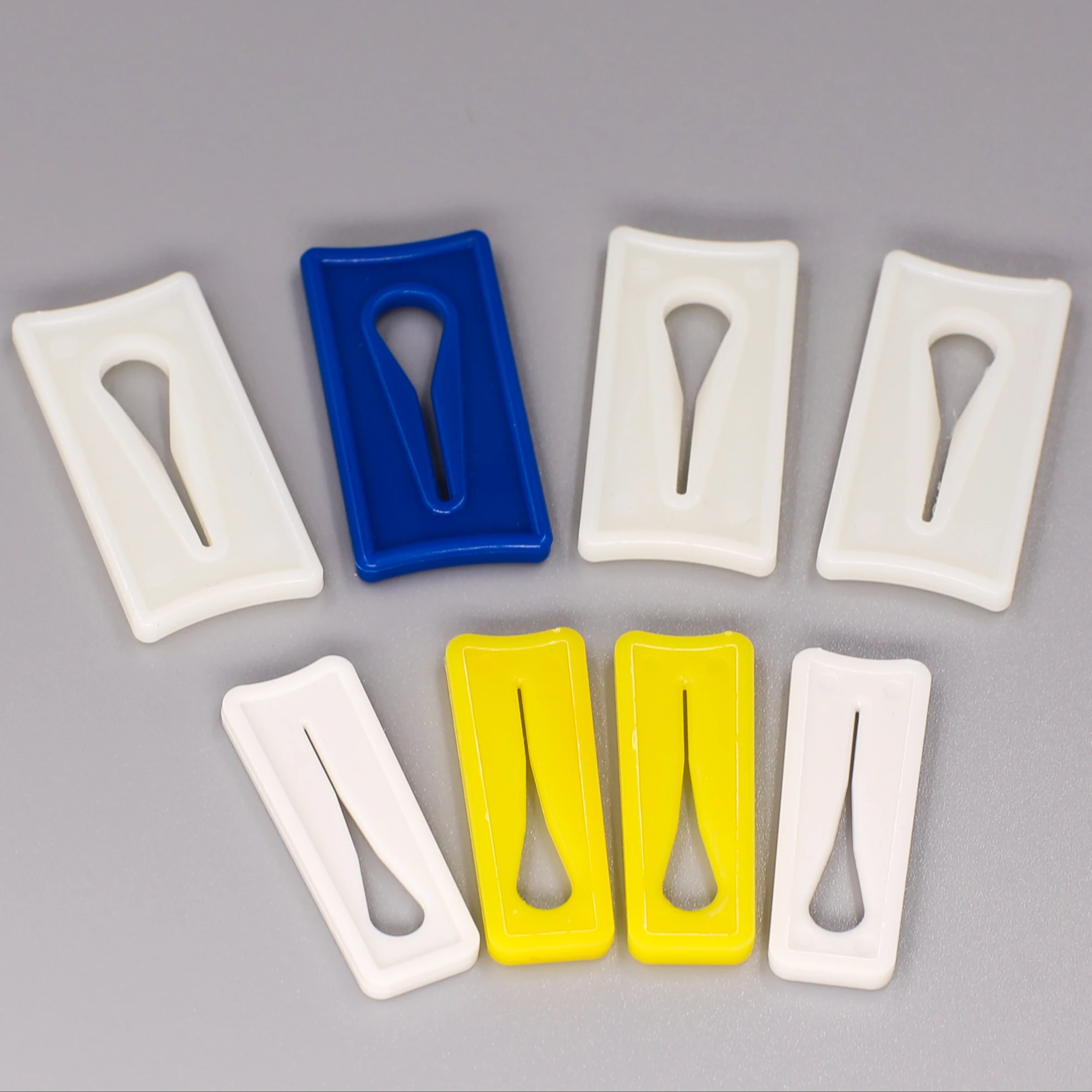 Medical  Pinch Hose Plastic Slide Clamp For Flow Control Of Infusion Catheter ABS Material