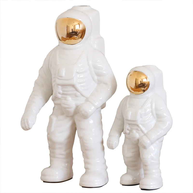 Nordic office gift spaceman model white ceramic ornaments for home decor luxury accessories