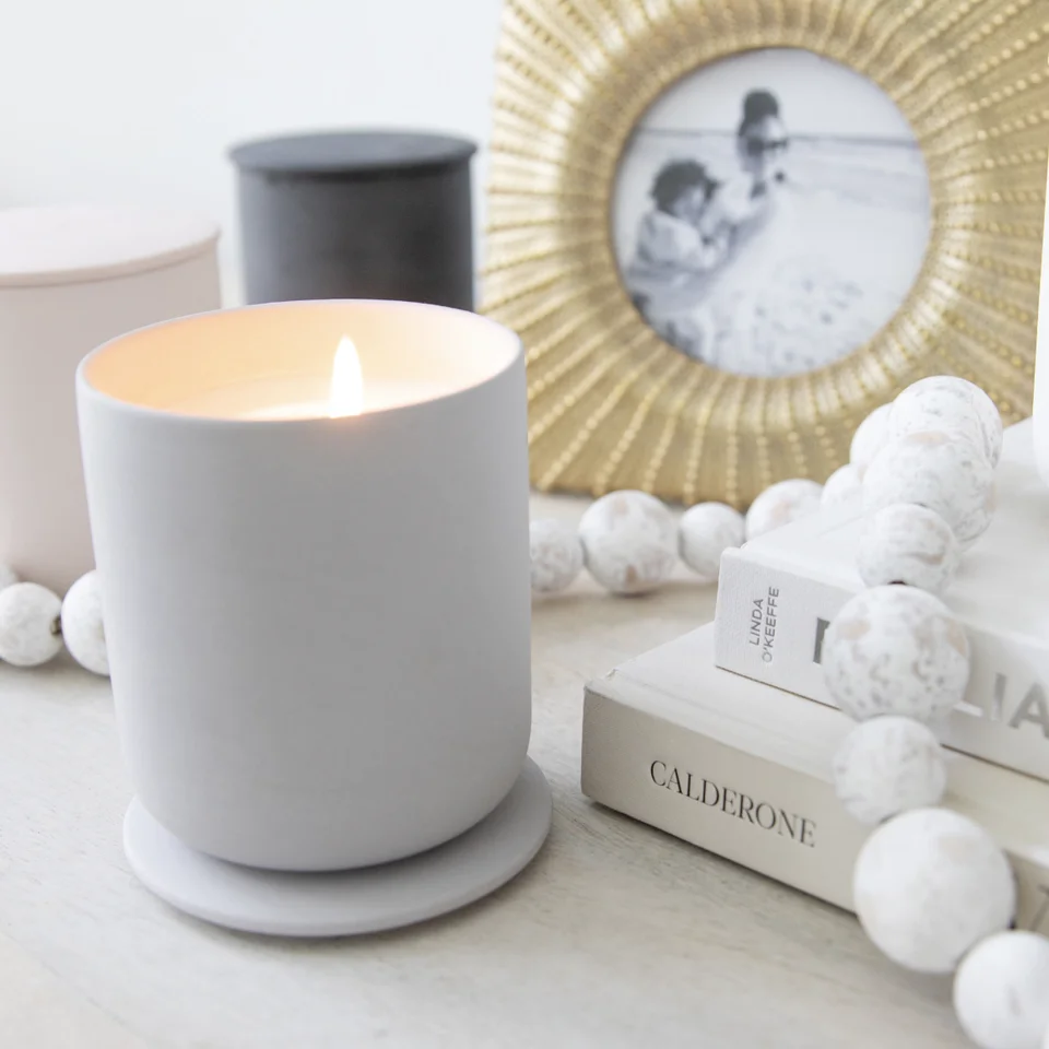 Wholesale modern home decoration candler holder creative ceramic candle jars in bulk