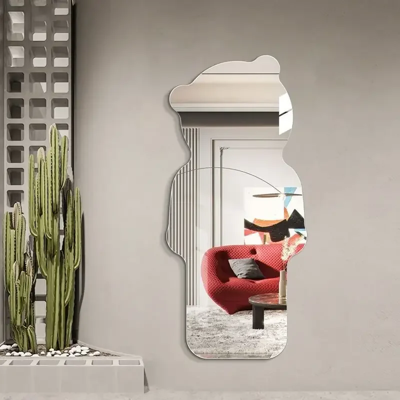 Frameless Bear Mirror Can Be Customized in Size and Pattern