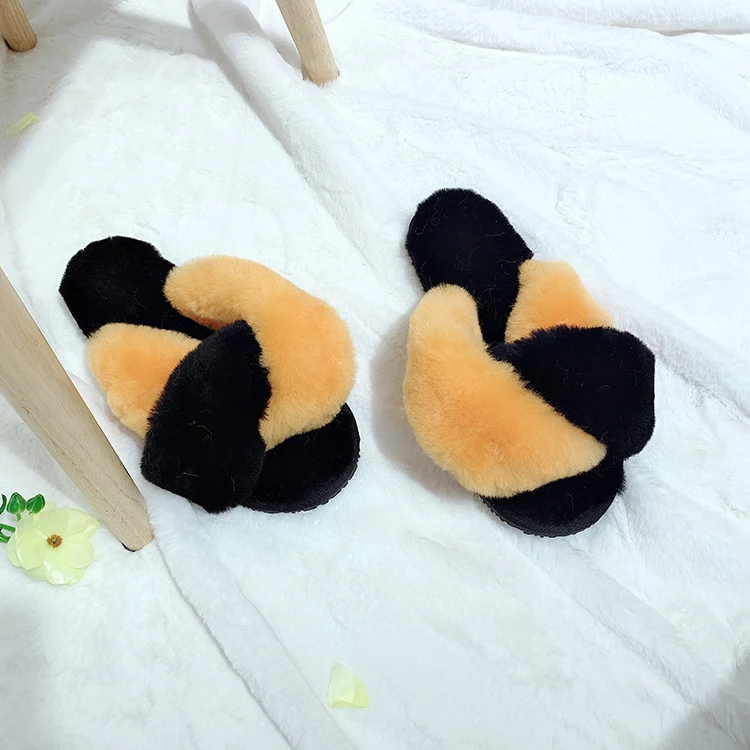 Ladies 2021 Hot Selling High Quality Furry Slides New Design Fashion Sheepskin Slippers Women