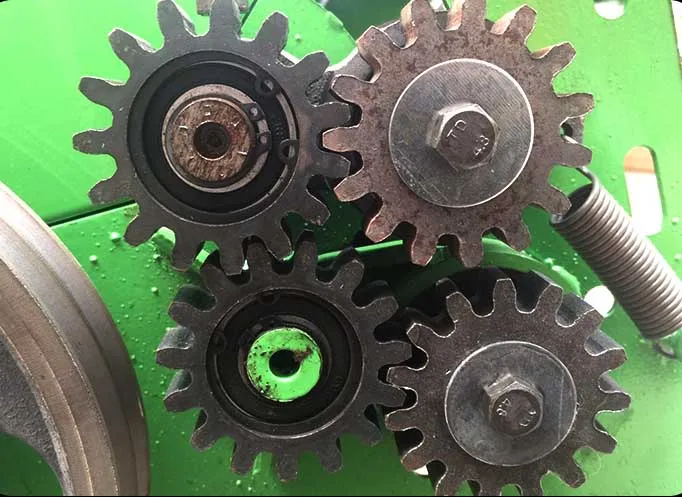 Small multifunctional silage chaff cutter/straw crusher/forage hay cutter for agricultural farm machine