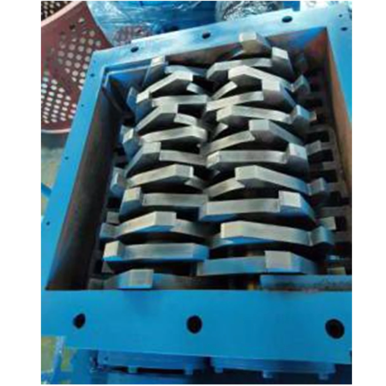 high efficiency waste  tire recycling machine cutting block Machinery Twin shaft shredder