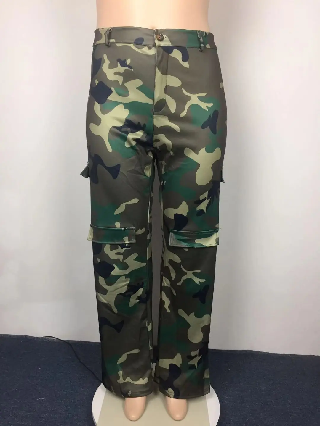2024 New WPT21 New Hot Fashion Streetwear Sports Camouflage Print Oversized Camo Pants Women