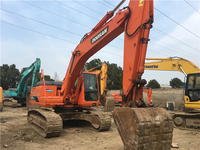 used 2016 year original Doosan DH225LC-9 excavator for sale in china My whatsapp/IMO:008613816985448