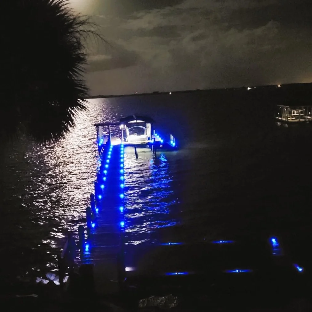 Top-Selling Solar LED Reflective Road Stud Marker: Glow-in-the-Dark Cat Eye Warning Light for Flashing Driveway and Dock Safety