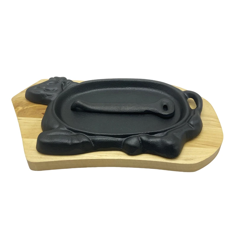 Wholesale Cast Iron Fajita Plate Steak Sizzler Plate Cow Shape Sizzling Plate With Wooden Base