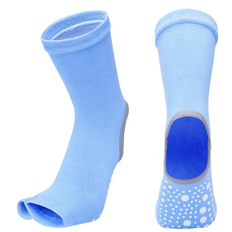 2021 Hot Selling Middle Tube Yoga Socks For Women Non-slip Split Toe Sock Five Finger Yoga Dance Socks