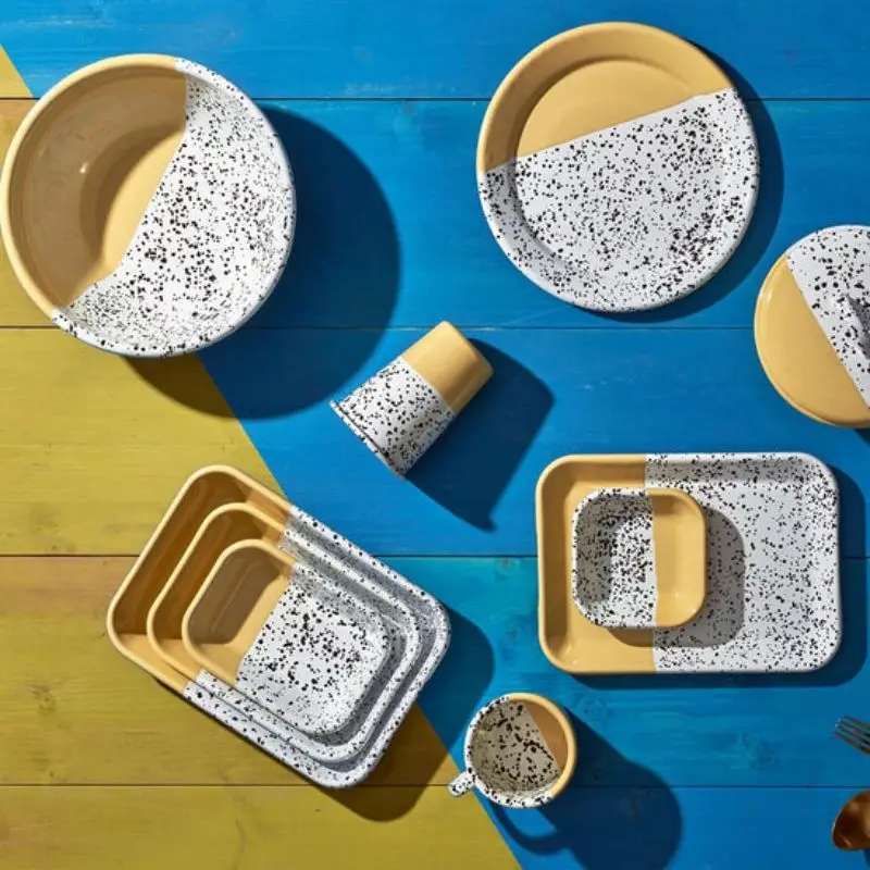 Indoor outdoor customized logo half colored speckled metal steel enamel cup mug bowl plate dinnerware enamel kitchenware set