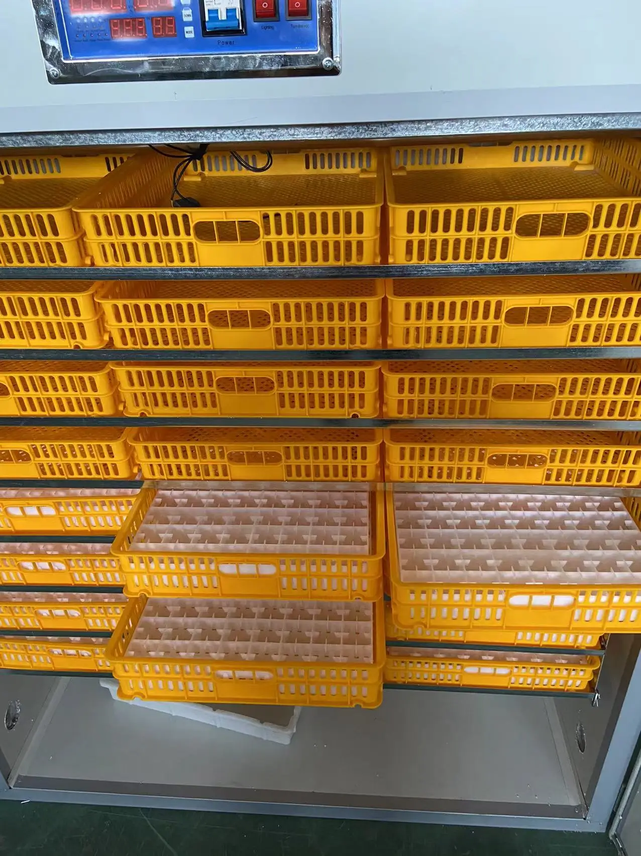 Solar Incubator 1056 Eggs Incubators Automatic With Hatcher for sale