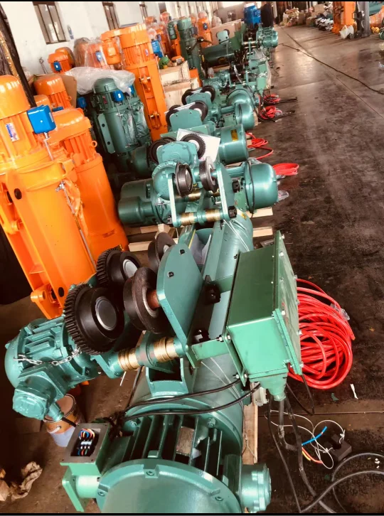 Tower crane lifting mechanism