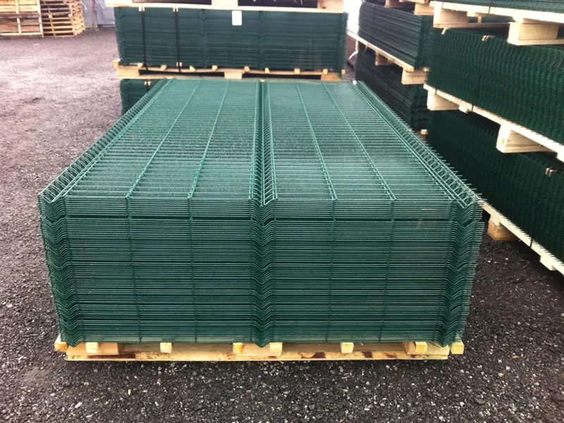 High quality hot galvanized Steel Metal PVC coated green 3d V bending Curved welded wire mesh fence