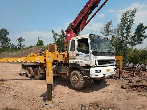 Бетононасос SYG5251THB 370C-8(SZ-NZ) с запасными частями