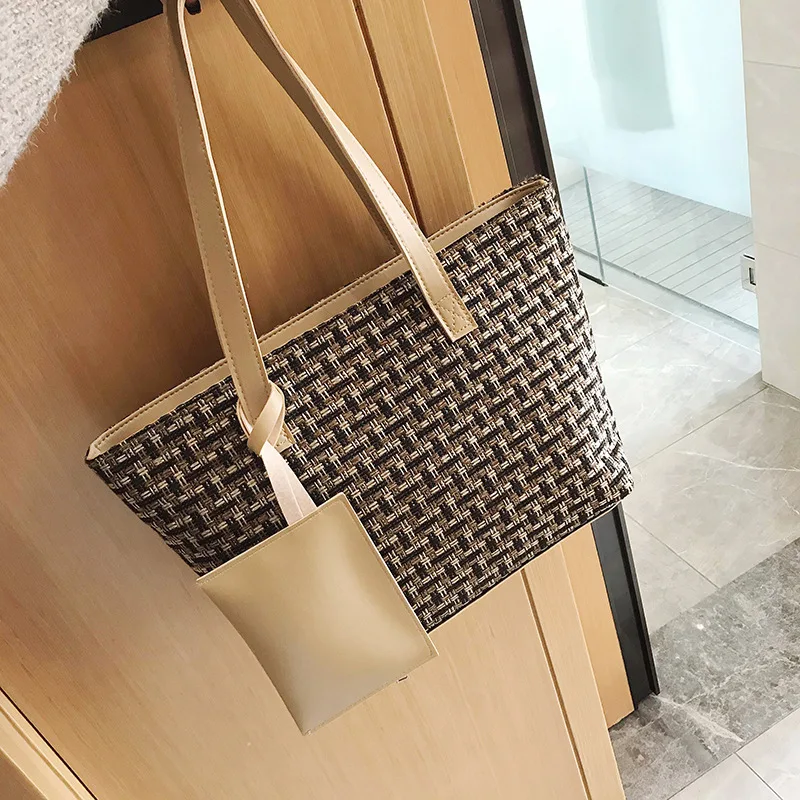 New Arrival Fashion Woven Shopping Bag Large Capacity 2 Pcs Mother Handbag And Purse Leisure Shoulder Bag Set